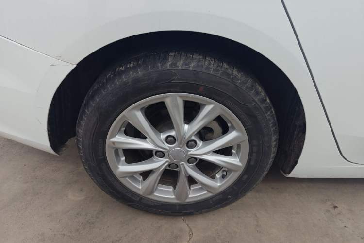 Used Roewe i5 2020 1.5L Manual 4G Connect Luxury Edition