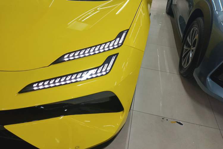 Used Lotus EMEYA 2024 EMEYA S+
