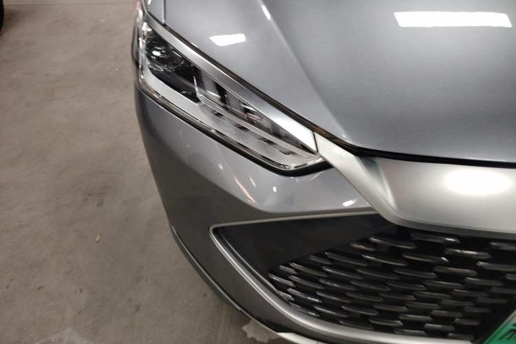 Used BYD Qin PLUS 2021 DM-i 120KM Prestige Model Right Front Headlight