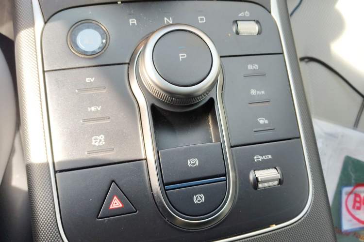 Used BYD Destroyer 05 2024 HONOR Edition DM-i 55KM Luxury Model Gear Lever