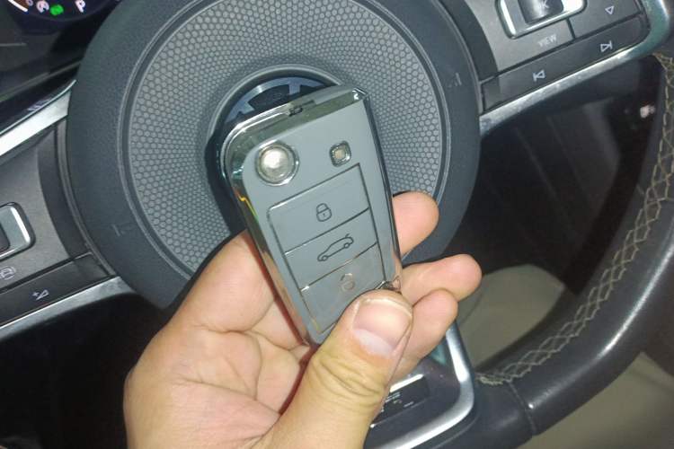 Used Volkswagen Tiguan L 2021 330TSI Automatic Two-Wheel Drive R-Line Enhanced Edition Vehicle Key