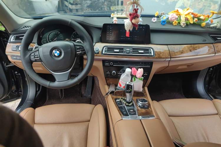 Used BMW 7 Series 2013 740Li Luxury Model
