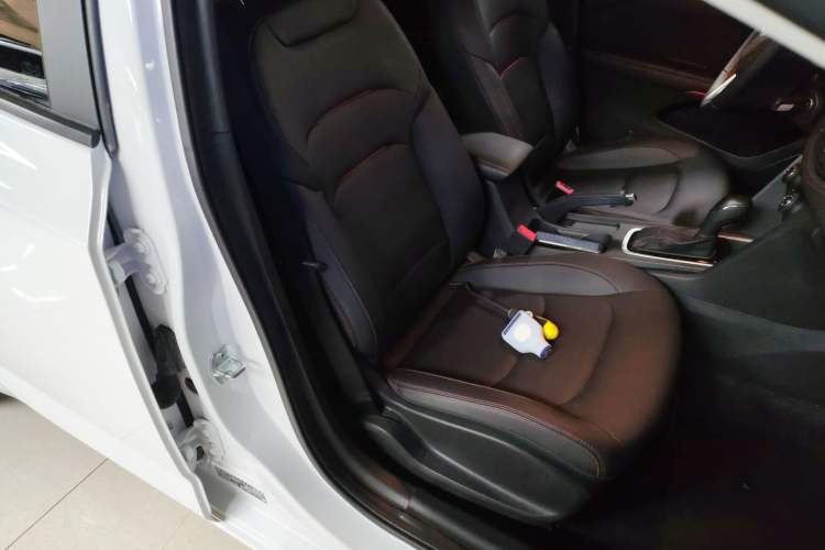 Used Chevrolet Monza 2019 RS 330T Automatic Comfort Edition China VI Standard Right Front Seat