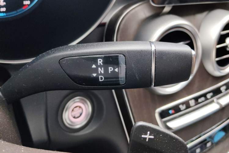 Used Mercedes-Benz GLC 2020 Facelift GLC 300 L 4MATIC Dynamic Edition Gear Lever
