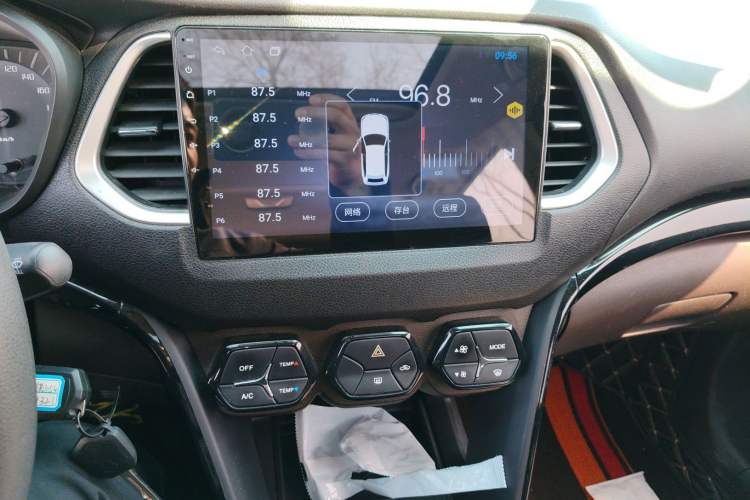 Used GAC Trumpchi GS4 2017 200T Manual Two-Wheel Drive Elite Edition Audio And AC Panel