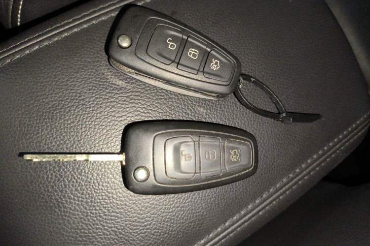 Used Ford Focus 2012 Hatchback 1.6L Automatic Fashion Edition