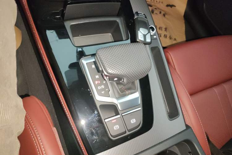 Used Audi Q5L 2025 40 TFSI Luxury Dynamic Edition
