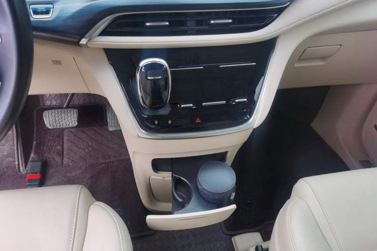 Used Buick GL8 2023 ES Lu Zun Smart Flagship Model