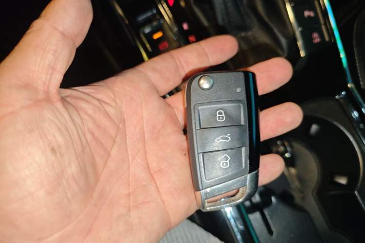 Used Volkswagen Passat 2017 330TSI DSG Luxury Edition
