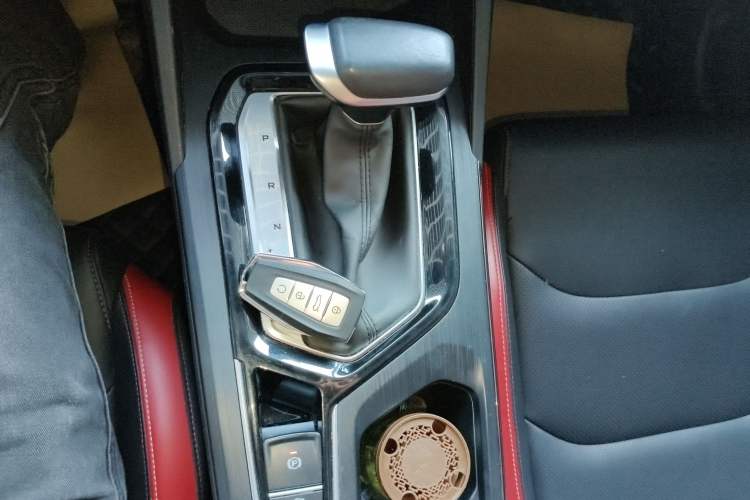 Used Geely Auto Emgrand S 2021 1.4T CVT Prestige Edition Gear Lever