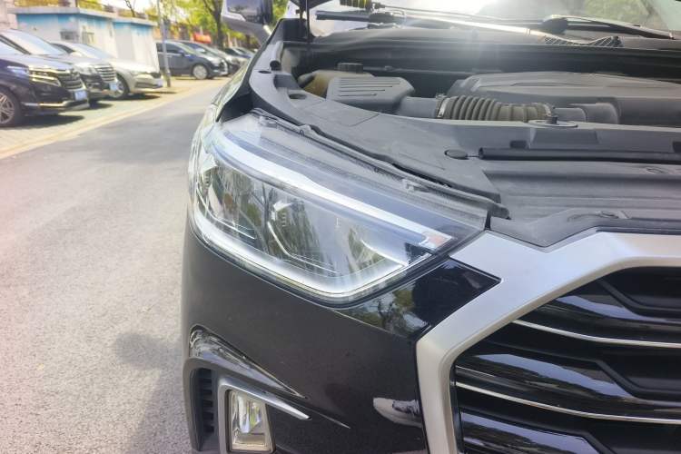 Used SAIC MAXUS D90 2017 2.0T Automatic Two-Wheel Drive - Uranus