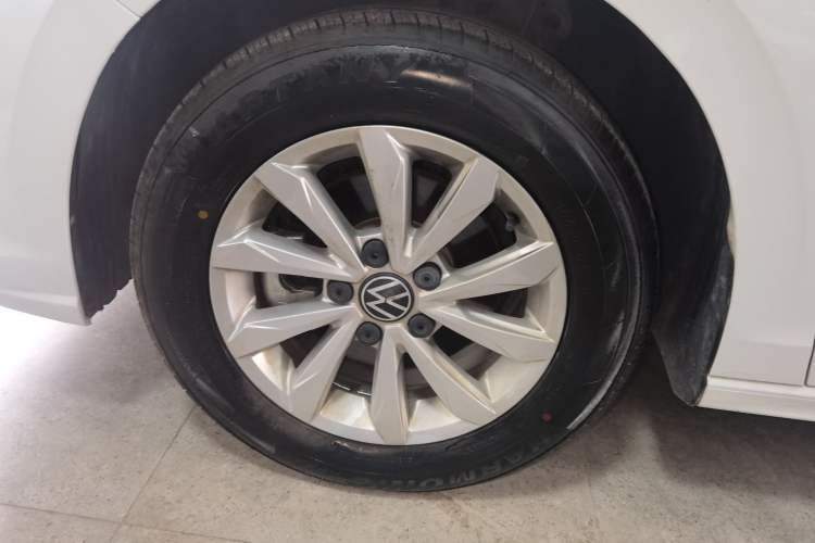 Used Volkswagen Bora 2024 200TSI DSG Comfort Edition Left Front Wheel Hub