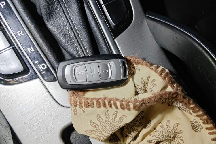 Used Geely Auto Emgrand X7 Sport 2016 1.8TD Automatic Smart Model Vehicle Key