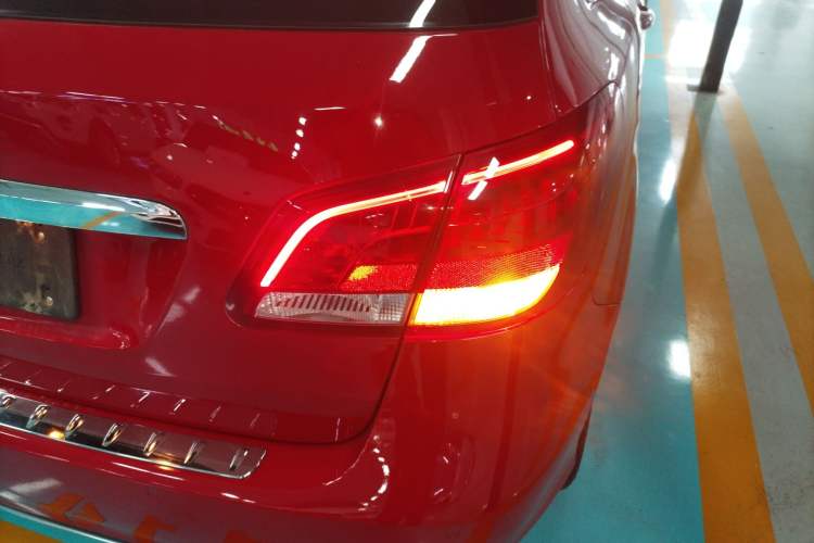 Used Mercedes-Benz B-Class 2017 B 200 Sport Edition