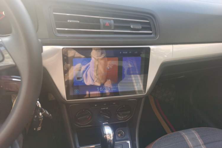 Used Volkswagen Lavida 2019 Lavida Start 1.5L Automatic Comfort Edition China VI Standard Audio And AC Panel