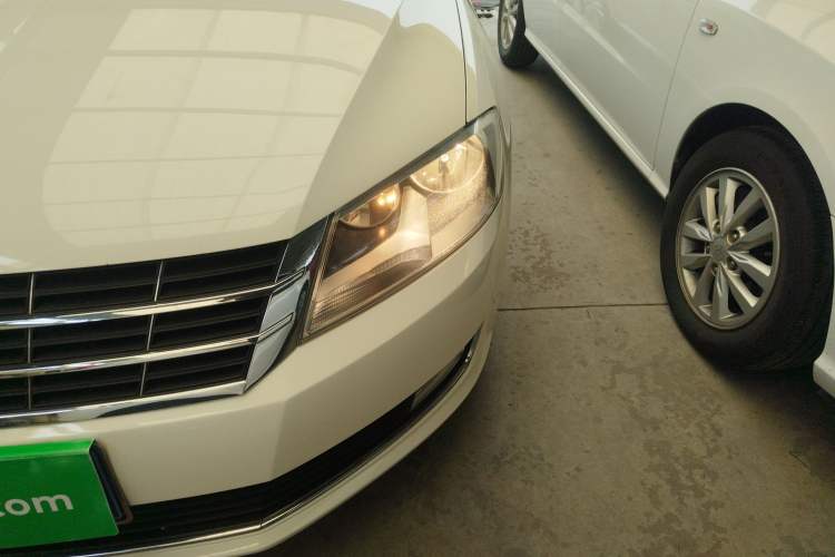 Used Volkswagen Lavida 2013 Restyled Classic 1.6L Automatic Comfort Edition Left Front Headlight