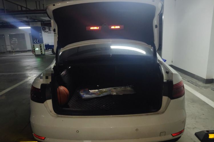 Used Audi A4L 2017 Plus 40 TFSI Ambition Model
