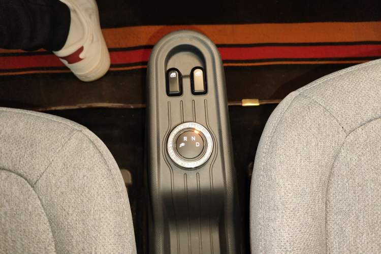 Used Wuling Hongguang MINIEV 2022 Macaron Premium Model – Lithium Iron Phosphate