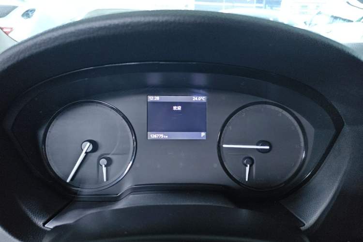 Used Qoros 3 2016 Sedan 1.6T Automatic ZhiZhen Model