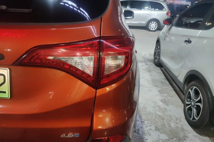 Used BYD Song New Energy 2017 Song DM 1.5TID All-Wheel Drive Luxury Model