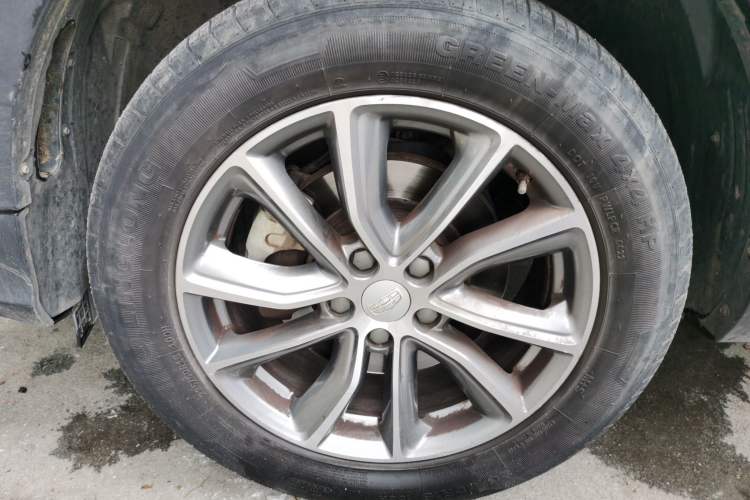 Used Geely Auto Emgrand X7 Sport 2018 1.8TD Automatic Two-Wheel Drive Zhiya Model