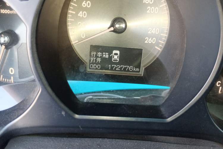 Used Lexus GS 2008 300 Odometer Close Up