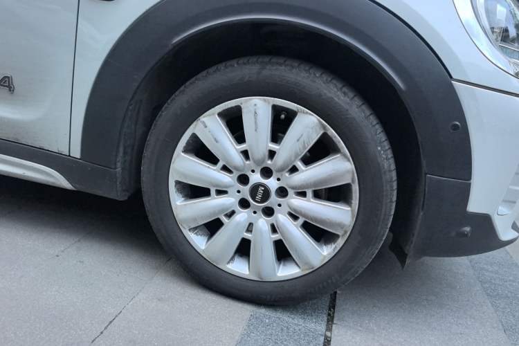 Used MINI Countryman 2022 1.5T COOPER ALL4 Connoisseur Right Front Wheel Hub