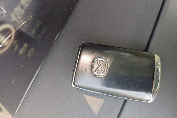 Used Mazda 3 Axela 2023 2.0L Automatic ZhiZhen Edition
