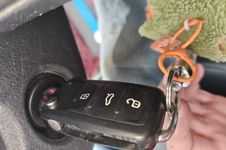 Used Volkswagen Gran Lavida 2015 230TSI DSG Comfort Edition
