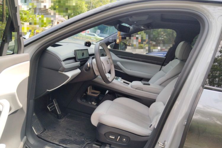 Used Nio ES8 2023 75 kWh Executive Edition
