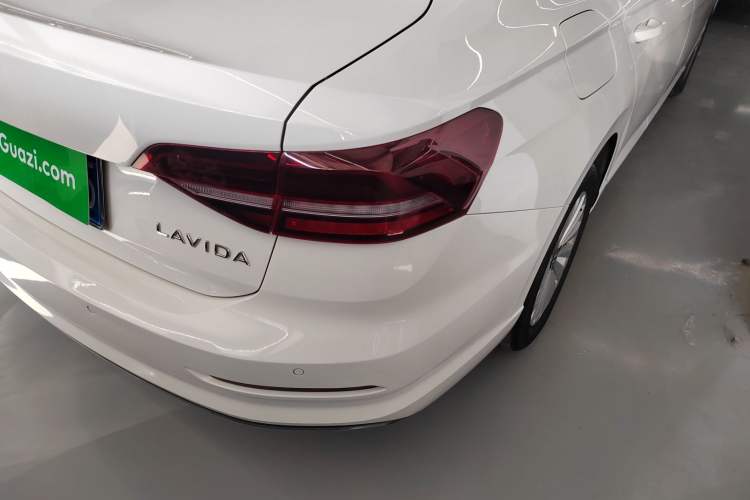 Used Volkswagen Lavida 2021 1.5L Automatic Comfort Edition
