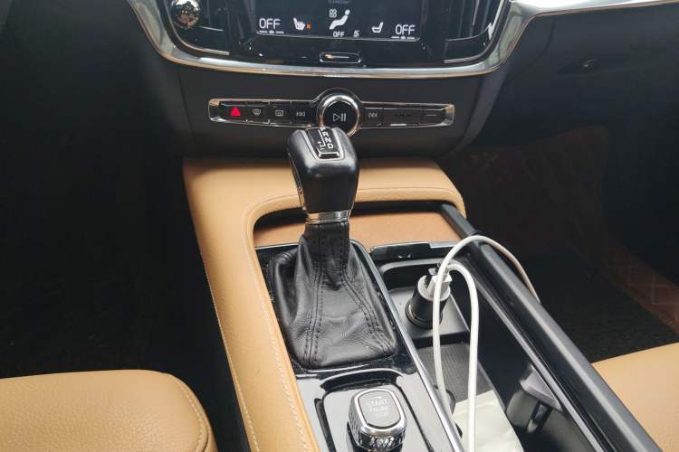 Used Volvo S90 2019 T5 Zhiyi Edition
