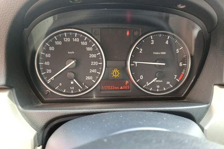 Used BMW 3 Series 2010 320i Luxury Model Instrument Cluster