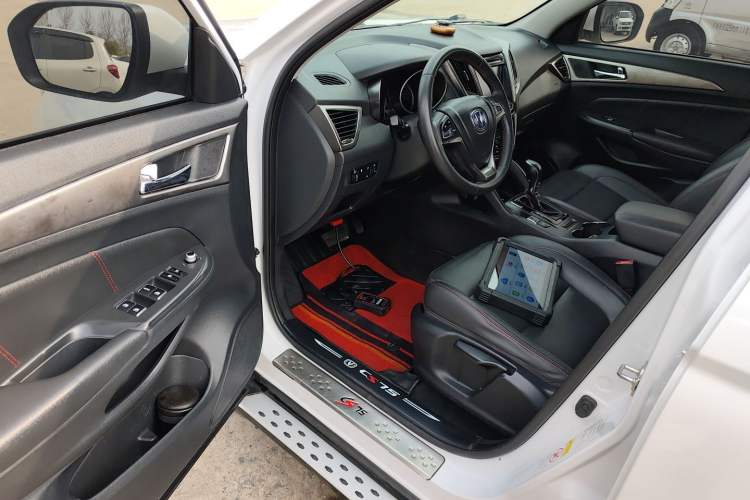 Used Changan CS75 2016 1.8T Automatic Elite Model China V Standard