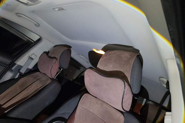 Used Kia Sportage R 2015 2.0L Automatic Two-Wheel Drive GL Headliner