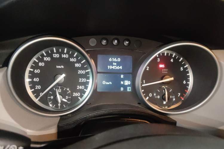 Used Mercedes-Benz R-Class 2011 R 350 L 4MATIC Instrument Cluster