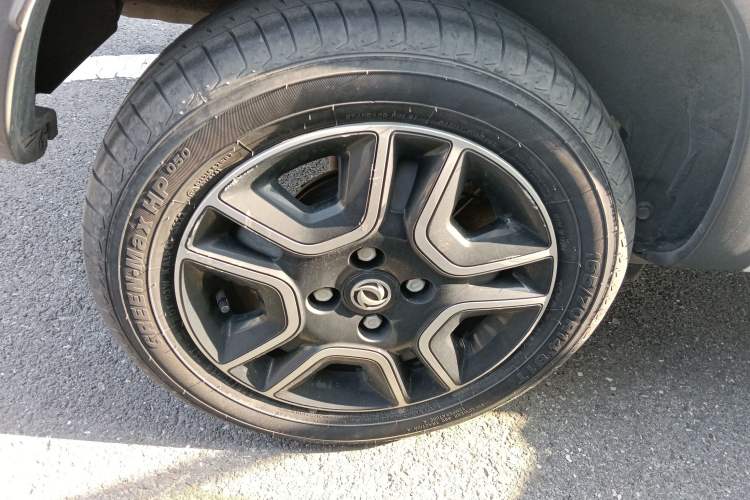 Used Dongfeng NAMMI BOX 2022 Chasing Wind Edition 331 km Standard Model
