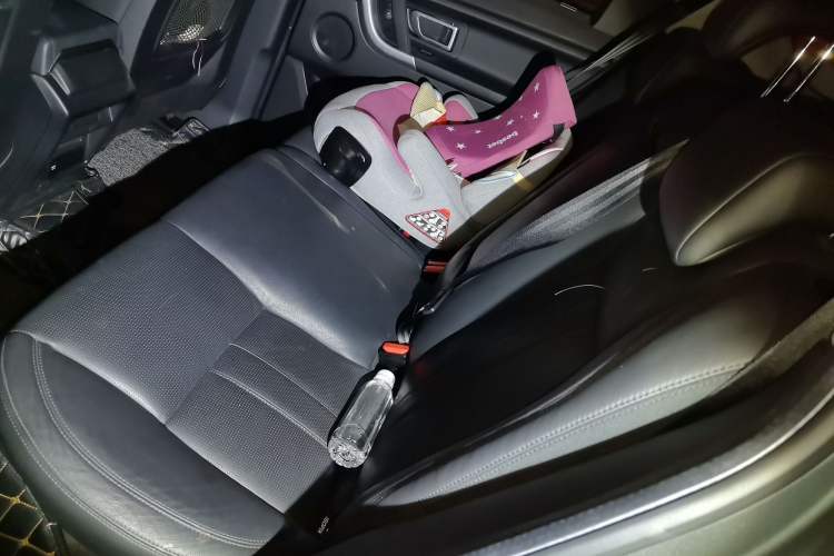 Used Land Rover Discovery Sport 2016 2.0T SE
