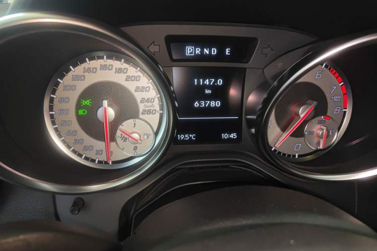 Used Mercedes-Benz SLK-Class 2011 SLK 200 Fashion Model