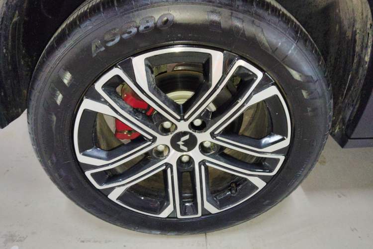 Used Wuling Alvez 2022 1.5T CVT Trendy & Cool Edition Exterior 8