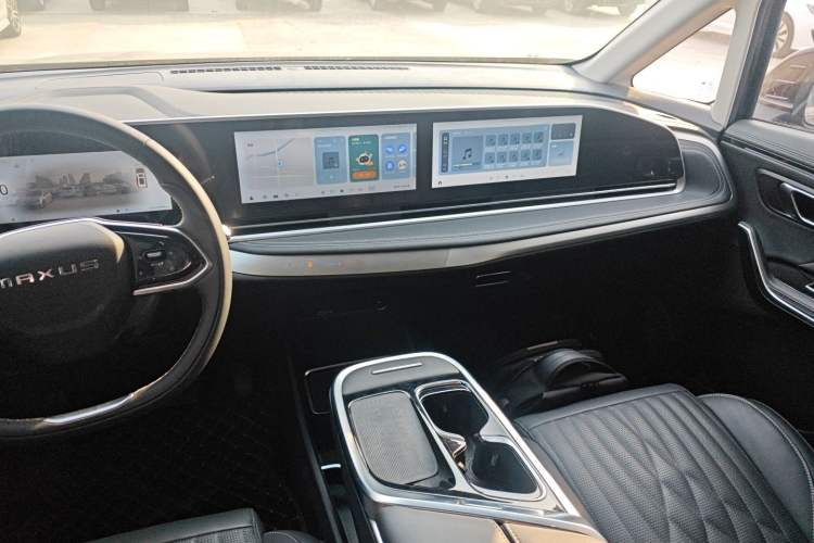 Used SAIC MAXUS G90 2022 2.0T Xingyun Seven-Seater Version
