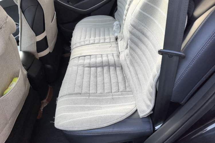 Used Hyundai Santa Fe 2013 Revised Version 2.4L Automatic All-Wheel Drive Smart Type Left Rear Seat