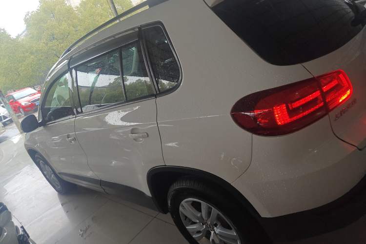 Used Volkswagen Tiguan L 2016 300TSI Automatic Two-Wheel Drive Trend Edition