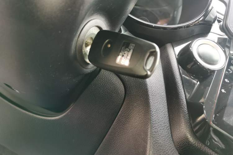 Used Kia K2 2012 Sedan 1.4L Automatic GLS Commemorative Edition Vehicle Key