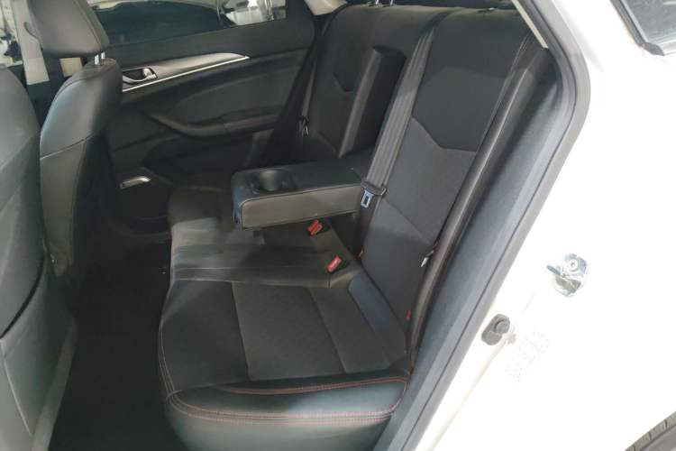 Used Changan Eado 2019 Blue Whale Edition 280T GDI DCT High-Speed Model