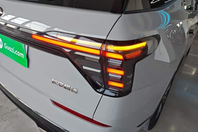 Used Ford Edge 2023 Ford Explorer L 2.0T EcoBoost Four-Wheel Drive 7-Seater Supreme Model