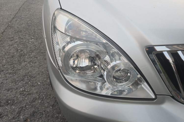 Used Buick GL8 2014 2.4L Executive Edition Right Front Headlight