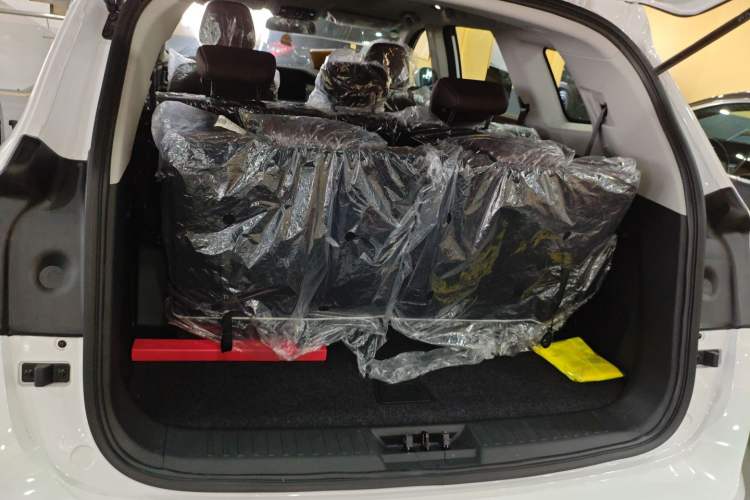 Used JETOUR X95 2023 1.6T DCT Era Edition 7-Seater