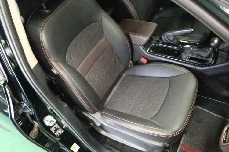 Used GAC Trumpchi GS3 2019 235T Automatic Elite Edition
