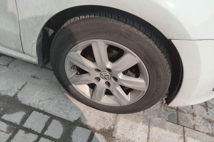 Used Volkswagen Polo 2011 1.6L Automatic ZhiKu Edition
